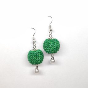 Zöld horgolt bogyós fülbevaló csillogó szállal