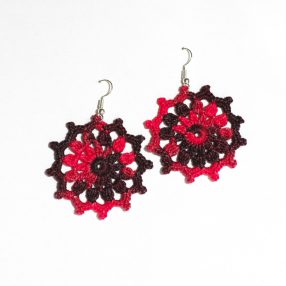 Piros-bordó színátmenetes horgolt fülbevaló